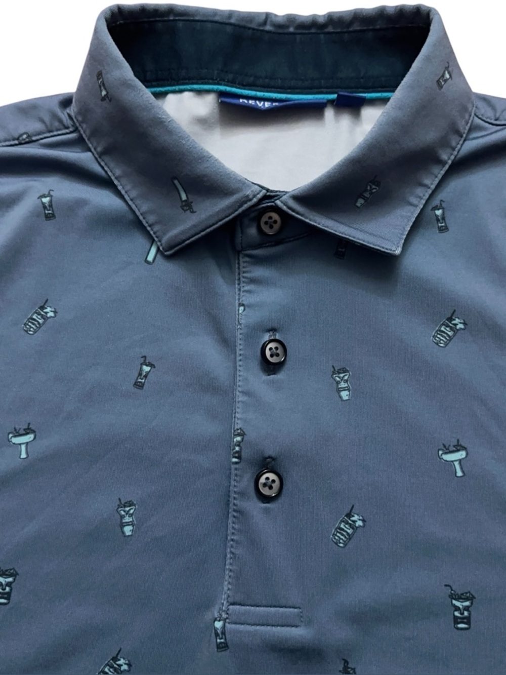 Devereux Golf Polo Shirt Mens Size M Short Sleeve Geometric Martini Print Blue
